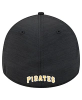 New Era Men's Black Pittsburgh Pirates Tech 39THIRTY Flex Hat