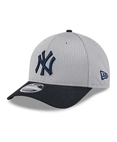 New Era Men's /Navy New York Yankees 2025 Spring Training 9FORTY Adjustable Hat