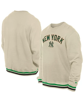 New Era Men's Cream York Yankees St. Patrick's Day Twill Pullover Sweatshirt