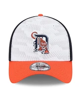 New Era Men's Navy/Orange Detroit Tigers 2025 Mlb Clubhouse 39THIRTY Flex Hat