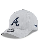 New Era Men's Gray Atlanta Braves 2025 Mlb Clubhouse 9FORTY M-Crown Adjustable Hat