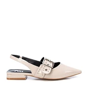 Xti Women's Wide Bucke Flats