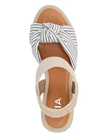 Mia Women's Belinda Round Toe Wedge Sandals
