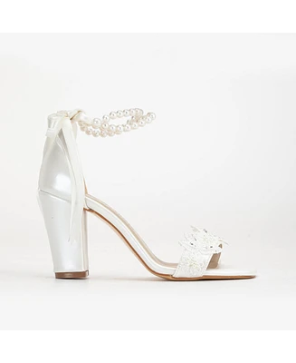 Helene Lace Bridal Sandals with Pearls