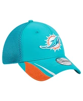 New Era Men's Aqua Miami Dolphins Game Day Linear 39THIRTY Flex Hat