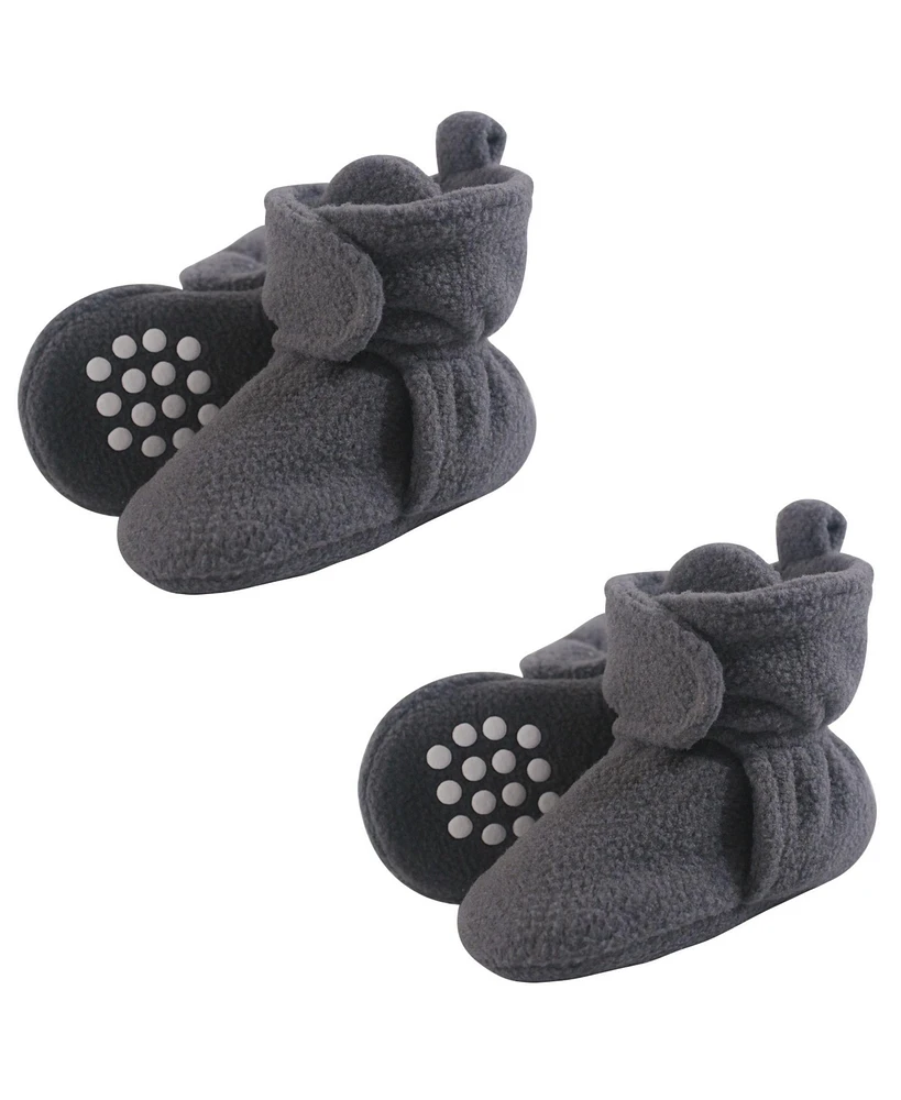 Luvable Friends Baby Boys Unisex Cozy Fleece Booties, Charcoal 2-Piece, 0-6 Months