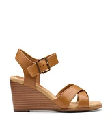 Clarks Collection Women's Emmalae Iris Wedge Sandals