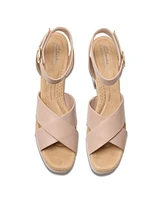 Clarks Collection Women's Nerisa Wedge Sandals