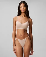 Calvin Klein Women's Form To Body Lightly Lined Bralette QF7618