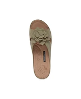 Gc Shoes Women's Claire Flower Rosette Comfort Sandals