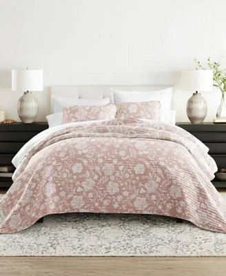 Ienjoy Home Textured Floral Reversible Quilt Sets