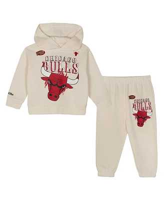 Mitchell & Ness Toddler 2-Piece Cream Chicago Bulls Hang Time Oversized Pullover Hoodie and Pants Set