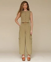 Avec Les Filles Womens Cropped Boxy Vest Barrel Leg Cargo Pants