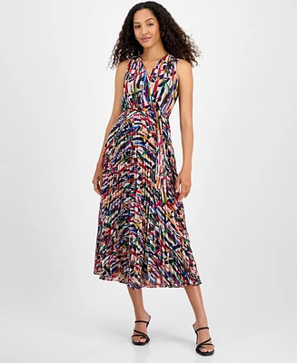 Sandra Darren Petite Printed Pleated Chiffon Maxi Dress
