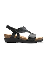 Clarks Women's Calenne Carmen Slip On Flat Sandals