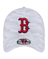 New Era Men's White Boston Red Sox Graded 39THIRTY Stretch Fit Hat