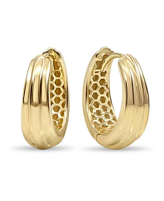 Devata Ribbed Hoop Earrings in 14K Gold, approx. 4.2 grams.