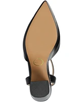 Journee Collection Women's Tyyra Pointed Toe Pumps