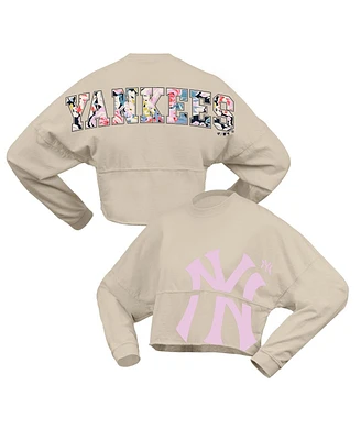 Fanatics Women's Cream New York Yankees Floral Preppy Cropped Long Sleeve T-Shirt