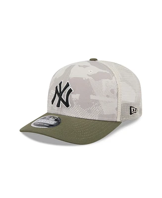 New Era Men's Light Beige/Olive New York Yankees 2025 Armed Forces Day 9SEVENTY Adjustable Hat