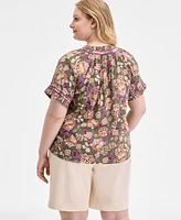 Democracy Trendy Plus Pleated Collar Piping-Trim Shirt