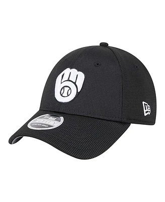 New Era Men's Black Milwaukee Brewers Pivot 9FORTY Adjustable Hat