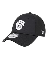 New Era Men's Black Milwaukee Brewers Pivot 9FORTY Adjustable Hat