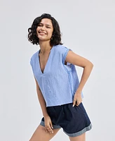 Reistor Women's Boxy V-neck Top with Fray Detail