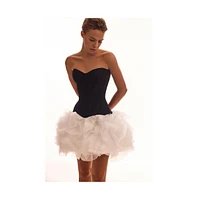 Milla Women's Smart heart-shaped low-waist black fitted corset