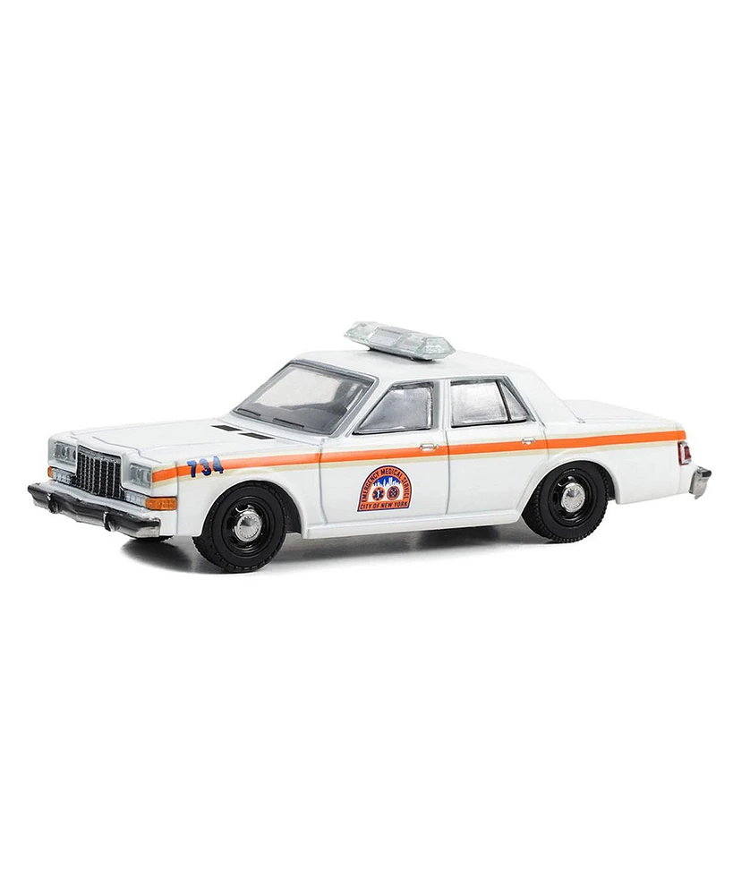 1/64 1983 Dodge Diplomat, Nyc Ems First Responders, Hobby Exclusive