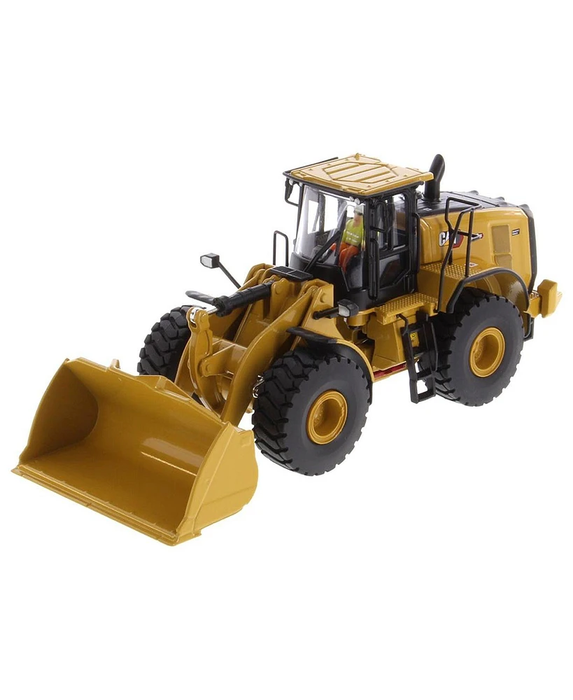 Diecast Masters 1/50 Cat 972 Xe Wheel Loader