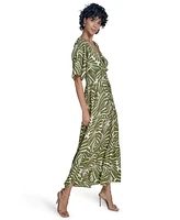 Jessica Howard Women's V-Neck Fit & Flare Dress