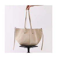 Women's The Illume Tote Bag