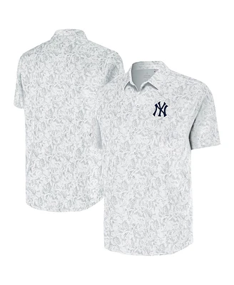 Antigua Men's White New York Yankees Lush Button-Up Shirt