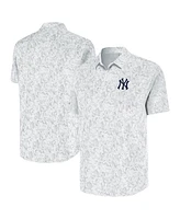 Antigua Men's White New York Yankees Lush Button-Up Shirt