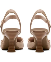 Clarks Collection Women's Kataleyna Cora Pointy Toe Pumps