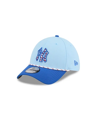New Era Men's Light Blue/Blue York Yankees 2025 Fourth of July 39THIRTY Flex Hat