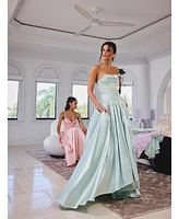 Miss Circle Women's Lael Mint Green Back Button Trailing Gown