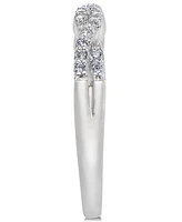 Diamond Twist Band (1/5 ct. t.w) in 14k White Gold
