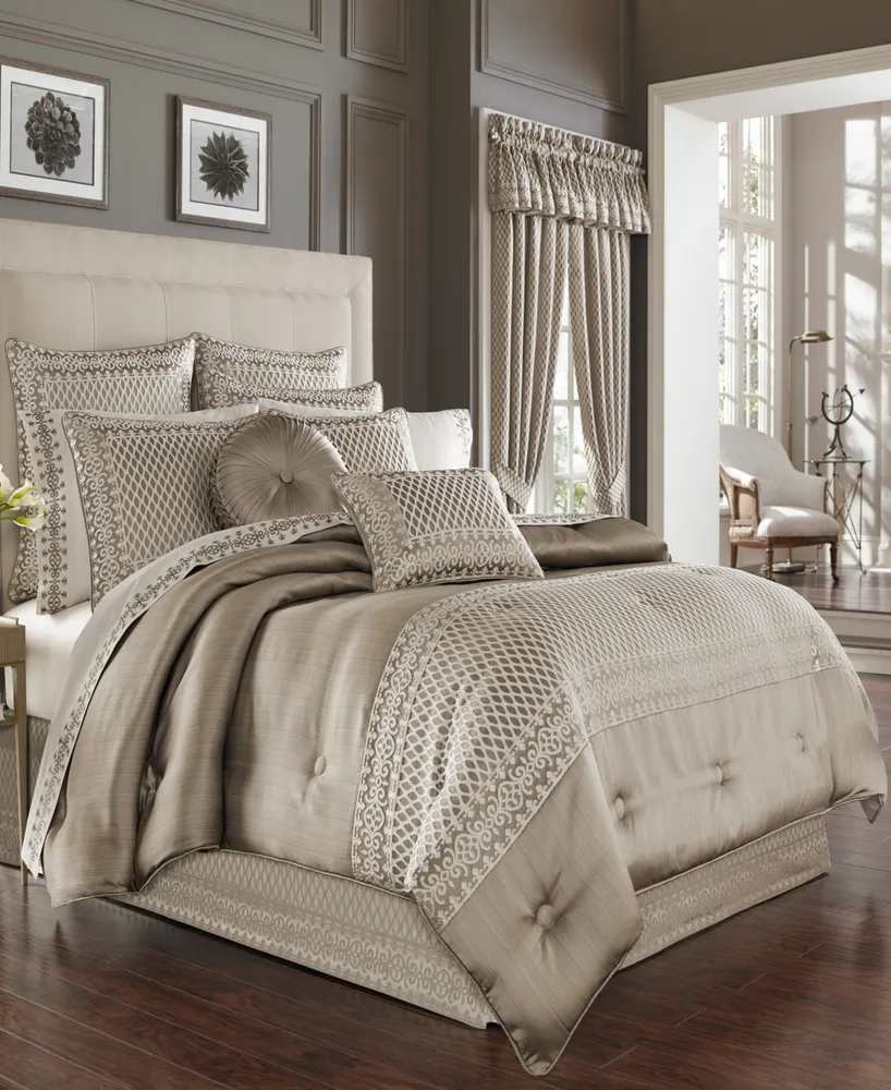 Five Queens Court Beaumont Comforter Set