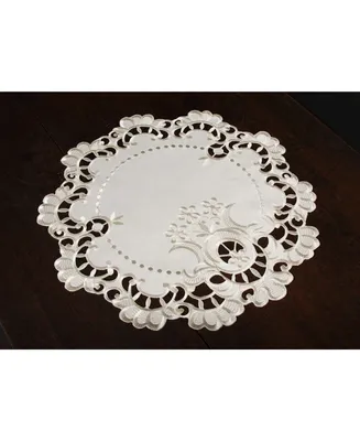 Xia Home Fashions Scalloped Lace Embroidered Cutwork Round Placemats, 15" Round, Set of 4
