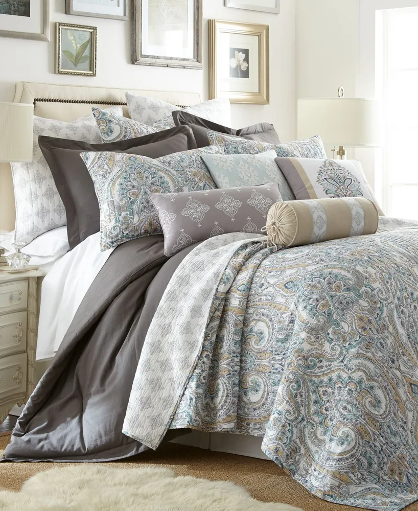 Venetia Grey Reversible Quilt Set