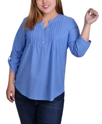 Plus 3/4 Tab Sleeve Y-Neck Blouse