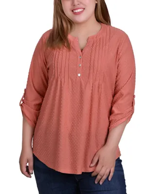 Plus Size 3/4 Tab Sleeve Y-Neck Blouse