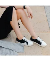 Journee Collection Women's Foam Kyndra Sneakers