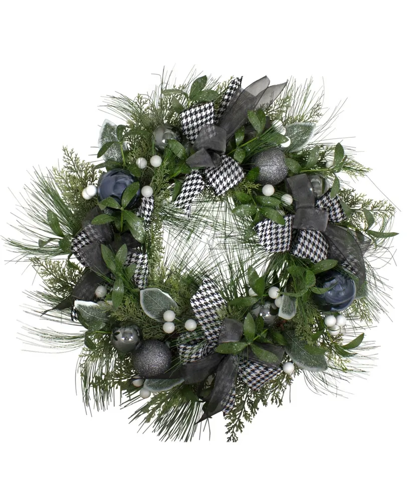 24" Hounds tooth and Berries Unlit Artificial Christmas Wreath