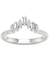 Diamond Baguette & Round Band (1/3 ct. t.w.) in 14k White Gold