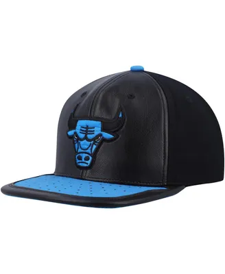 Men's Mitchell & Ness Black, Royal Chicago Bulls Day One Snapback Hat