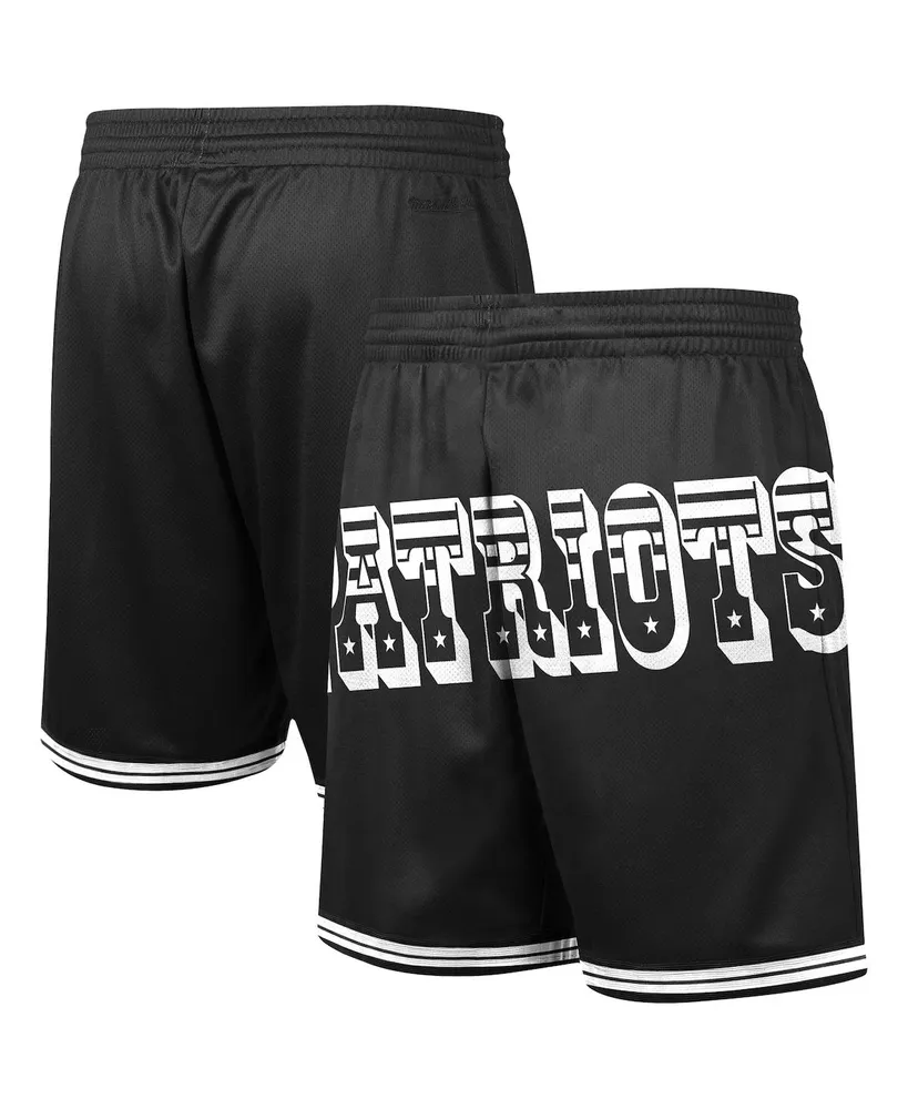 Men's Mitchell & Ness Black New England Patriots Big Face 3.0 Fashion Shorts