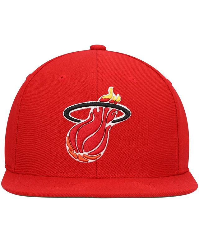 Men's Mitchell & Ness Red Miami Heat Hardwood Classics Team Ground 2.0 Snapback Hat